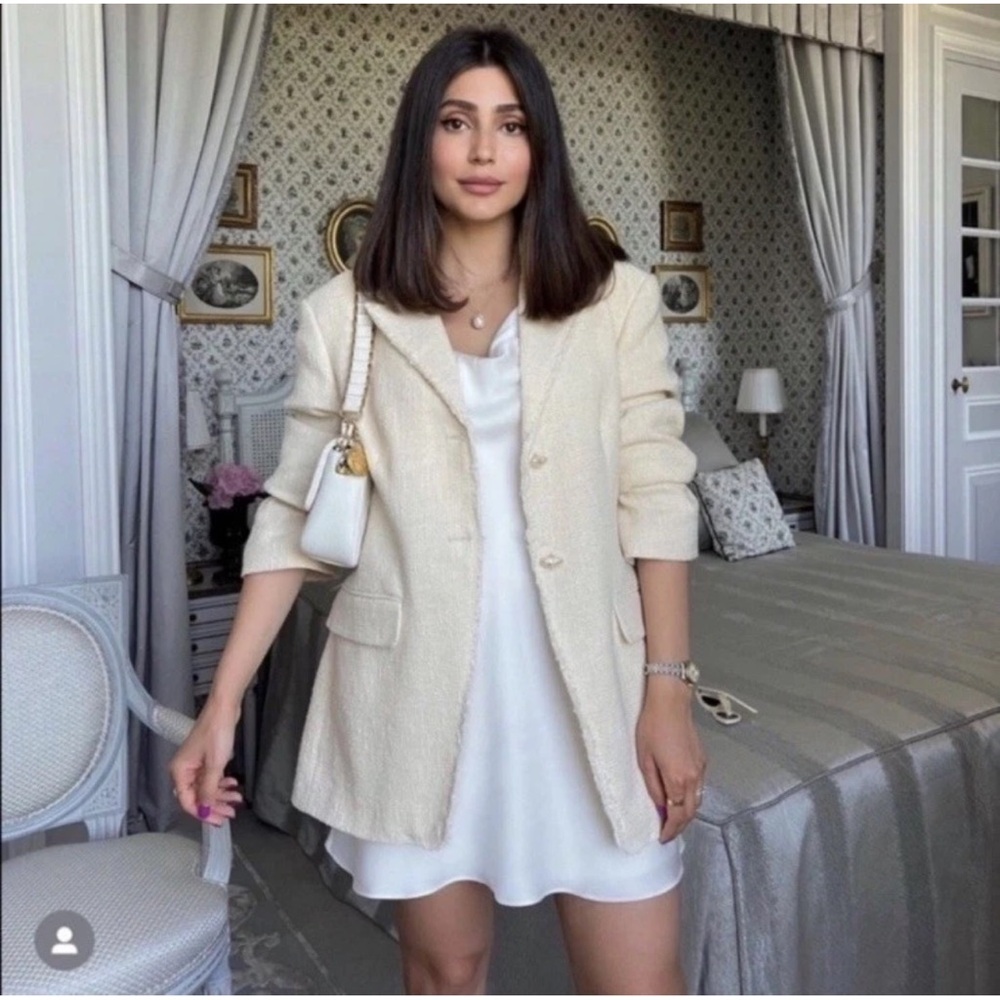 Zara small cream textured tweed pearl blazer jacket